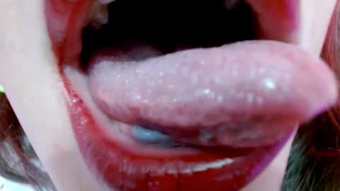Snapshot of miss_evoleth2 chatting on March 8, 1:28 am Miss Evoleth online show from March 8, 1:28 am