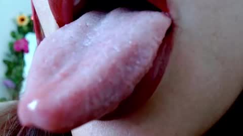 Snapshot of miss_evoleth2 chatting on March 11, 1:01 pm Miss Evoleth online show from March 11, 1:01 pm
