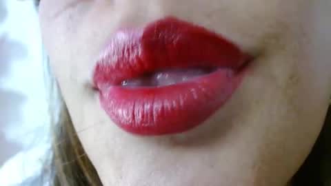 Snapshot of miss_evoleth2 chatting on February 20, 5:04 am Miss Evoleth online show from February 20, 5:04 am