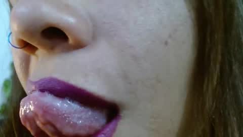 Snapshot of miss_evoleth2 chatting on March 20, 10:53 am Miss Evoleth online show from March 20, 10:53 am