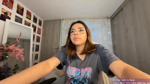 Snapshot of miss_galaxxia chatting on March 6, 3:02 am Elisabeth IG galax xxia online show from March 6, 3:02 am