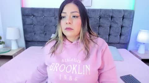 miss_horney online show from December 1, 7:41 pm