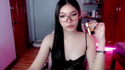 Snapshot of miss_hornydoll chatting on February 6, 9:51 pm miss_hornydoll online show from February 6, 9:51 pm