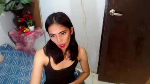Snapshot of miss_juliex chatting on June 29, 3:12 pm julie online show from June 29, 3:12 pm