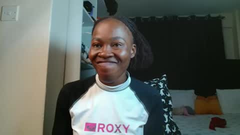 Miss Kiarrafit online show from March 7, 2:58 pm