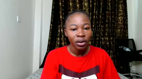 Snapshot of miss_kiarrafit chatting on May 20, 8:31 am Miss Kiarrafit online show from May 20, 8:31 am