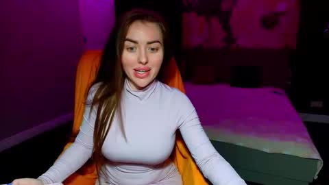 miss_kiten online show from April 3, 2:09 am