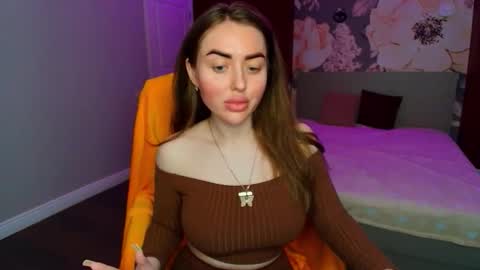miss_kiten online show from May 19, 1:56 am