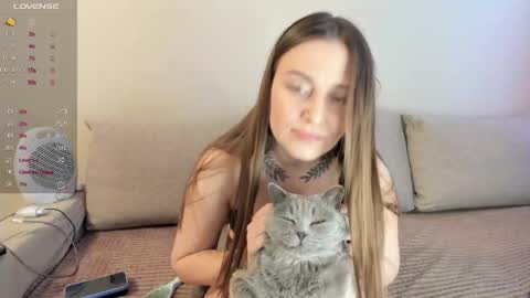 Kitty online show from May 15, 2:40 am
