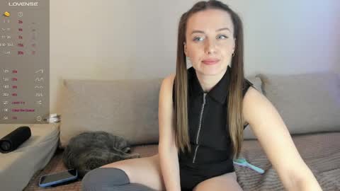 Kitty online show from May 18, 4:07 am