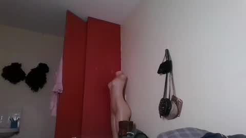 Snapshot of miss_kookie chatting on February 17, 9:03 am miss_kookie online show from February 17, 9:03 am