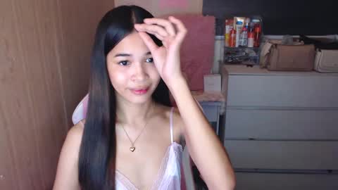 Snapshot of miss_lei18 chatting on March 6, 4:19 am leii online show from March 6, 4:19 am