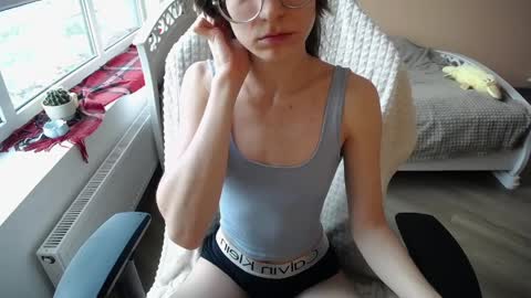 Miss Lina online show from April 4, 10:57 am