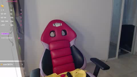 ly independent model online show from October 2, 7:10 pm