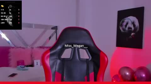 Snapshot of miss_megan__ chatting on July 22, 11:35 am online show from July 22, 11:35 am
