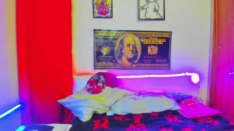 Snapshot of miss_meggaann chatting on January 22, 2:59 am MEGG online show from January 22, 2:59 am