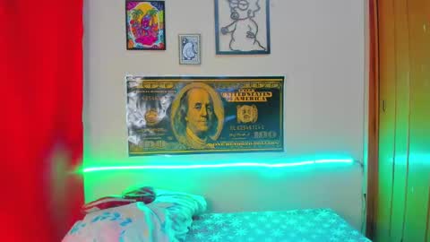 Snapshot of miss_meggaann chatting on February 12, 12:37 am MEGG online show from February 12, 12:37 am