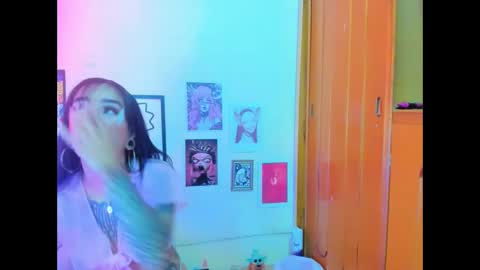 Snapshot of miss_meggaann chatting on September 25, 8:01 pm MEGG online show from September 25, 8:01 pm