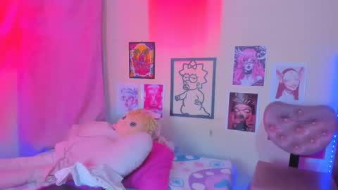 Snapshot of miss_meggaann chatting on January 14, 1:44 am MEGG online show from January 14, 1:44 am