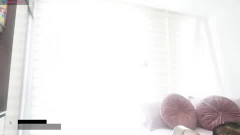 Alejandra online show from May 4, 7:10 pm
