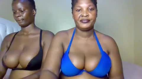 Snapshot of miss_milly1 chatting on April 13, 11:21 pm MILLY online show from April 13, 11:21 pm