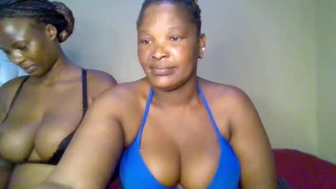 Snapshot of miss_milly1 chatting on June 27, 12:22 pm MILLY online show from June 27, 12:22 pm