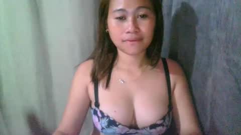 Snapshot of miss_pinky99 chatting on January 20, 5:37 pm miss_pinky99 online show from January 20, 5:37 pm