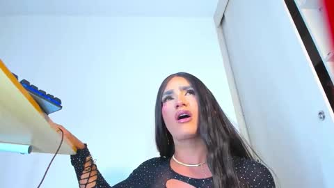 miss_poonamxxx online show from February 3, 6:22 am