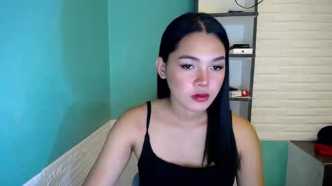 Snapshot of miss_precious_xx chatting on April 23, 6:25 am Precious online show from April 23, 6:25 am