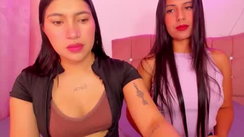 Snapshot of miss_saraxxx chatting on November 29, 5:05 pm Angel Sophie Tif online show from November 29, 5:05 pm