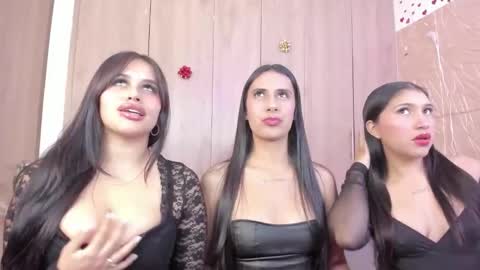 Snapshot of miss_saraxxx chatting on January 13, 10:26 pm Angel Sophie Tif online show from January 13, 10:26 pm