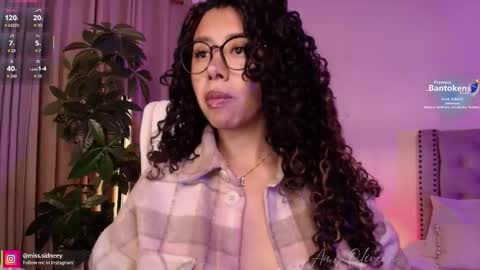 Snapshot of miss_sidney chatting on September 24, 1:14 pm Amy Olivera online show from September 24, 1:14 pm