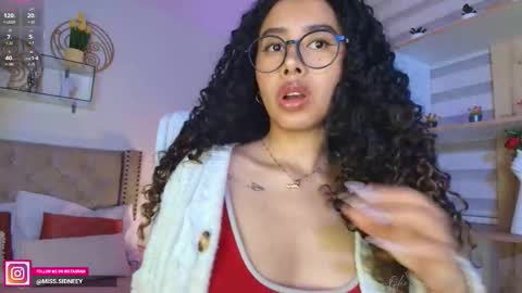 Amy Olivera online show from November 27, 12:40 pm