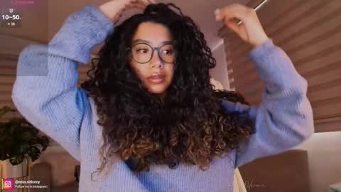 Amy Olivera online show from March 3, 12:44 pm