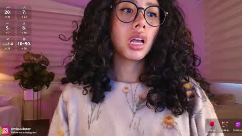 Snapshot of miss_sidney chatting on June 3, 1:03 pm Amy Olivera online show from June 3, 1:03 pm