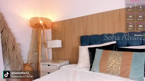 Snapshot of miss_soffy chatting on April 7, 10:31 pm Sofia Alvarez online show from April 7, 10:31 pm