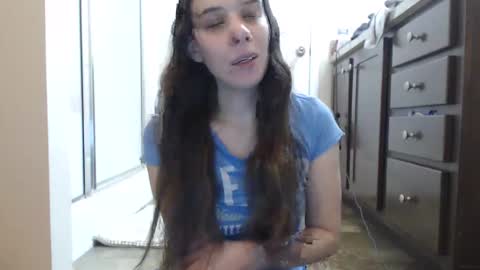 Bella online show from December 8, 2:18 am