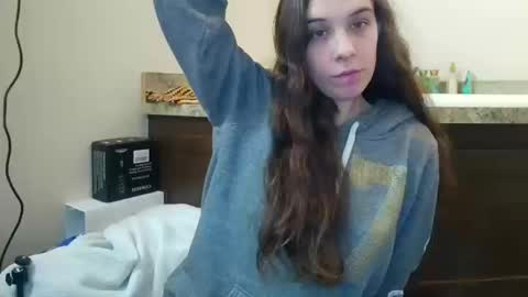 Bella online show from October 10, 3:44 pm