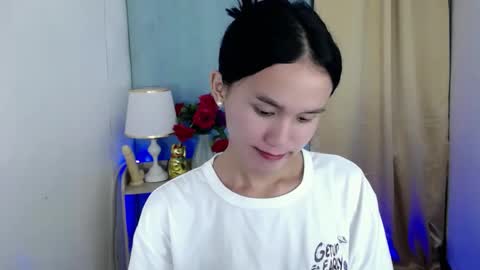 Snapshot of miss_sunshinex chatting on February 11, 9:53 am Shine online show from February 11, 9:53 am