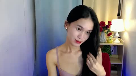 Snapshot of miss_sunshinex chatting on February 15, 9:49 am Shine online show from February 15, 9:49 am