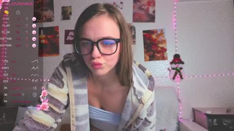 Bella online show from April 2, 5:10 pm