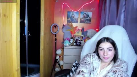 Snapshot of miss_tasy chatting on June 24, 11:20 am Melanie January 15th is my birthday there will be an interesting show online show from June 24, 11:20 am