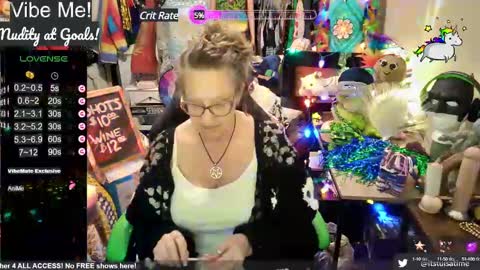 Snapshot of miss_tulsa chatting on February 24, 11:41 pm Tulsa Mae aka Mz. Pahkah online show from February 24, 11:41 pm