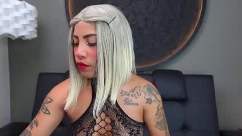 Vaiolette online show from October 4, 11:08 am