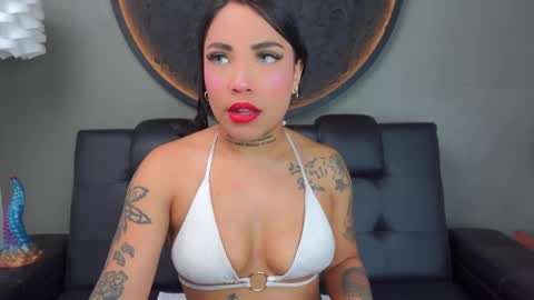 Vaiolette online show from March 18, 11:13 am