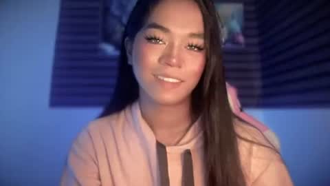 miss_veron_xoxo online show from May 13, 3:53 pm