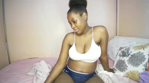 miss_worldfire online show from May 17, 9:17 am
