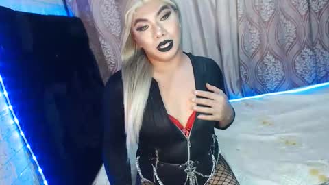 AIRA online show from October 27, 2:04 am