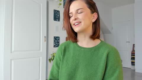 Alexandra Thorn online show from February 21, 10:27 am