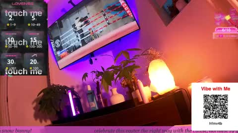 Snapshot of missalittlemasochist chatting on April 6, 2:20 am prettylittlenympho online show from April 6, 2:20 am